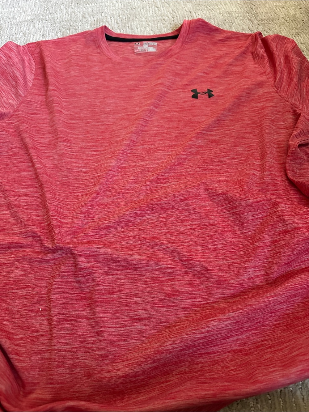 Under Armour Red Heather Crewneck short Sleeve Shirt